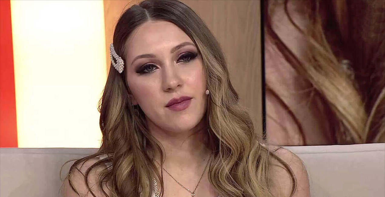 Сложно поверить в то, как изменилась жизнь Алёны Савкиной за последние четыре года.