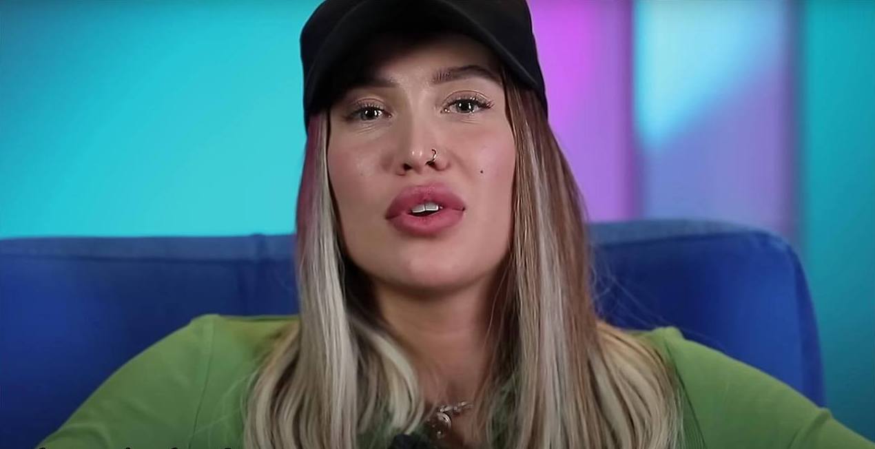 Лиза Полыгалова гордится этим, но только лишь опозорилась.