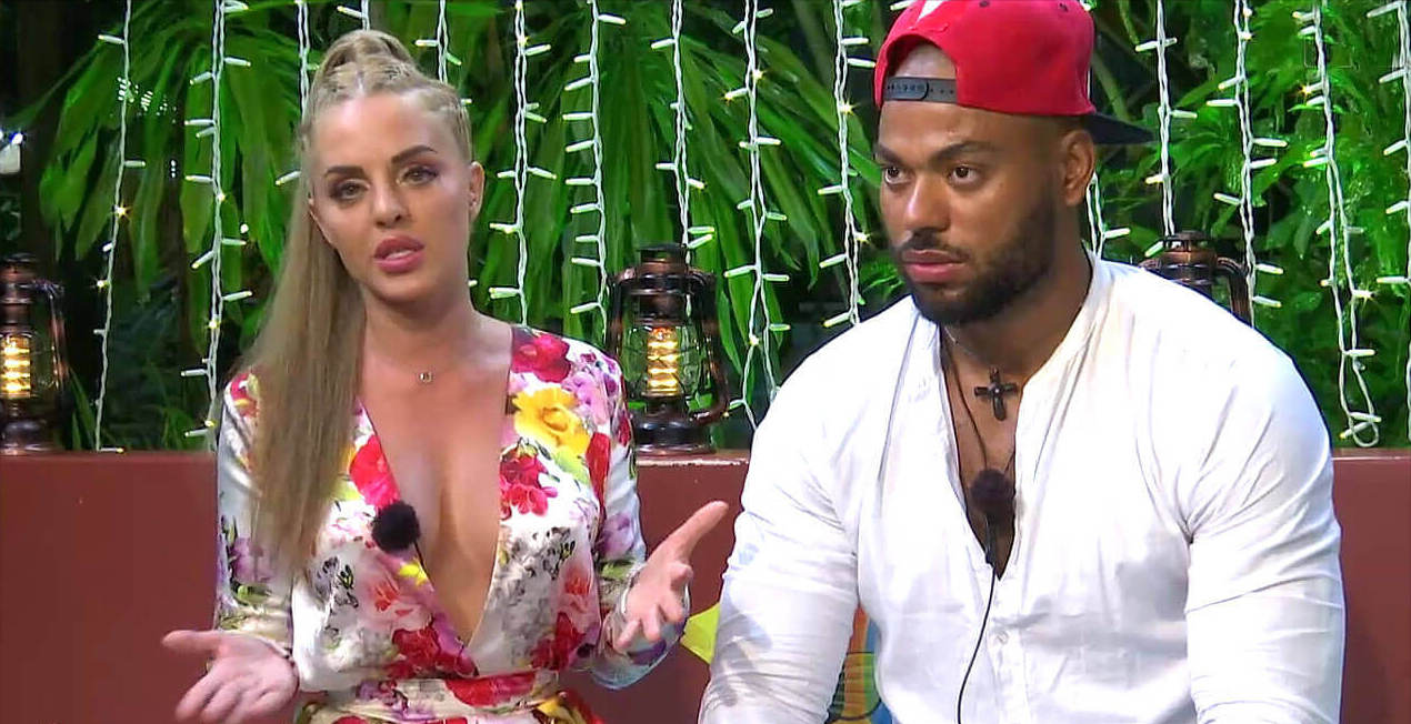 Мондизер уничтожил Юлю Ефременкову, сказав откуда у неё деньги.