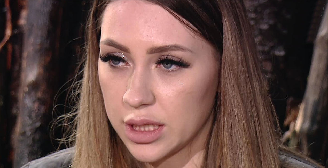 Сына Алёны Савкиной срочно увезли на скорой.