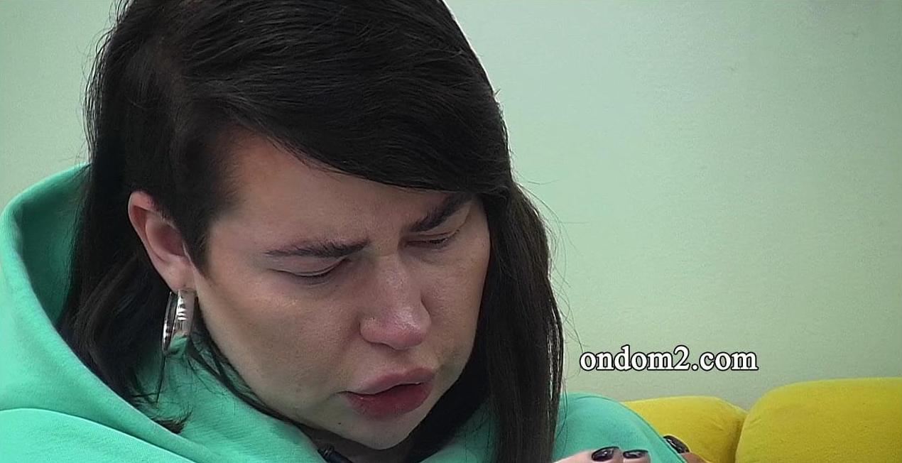 Органы опеки потребовали от соседей Александры Черно всё про неё рассказать.