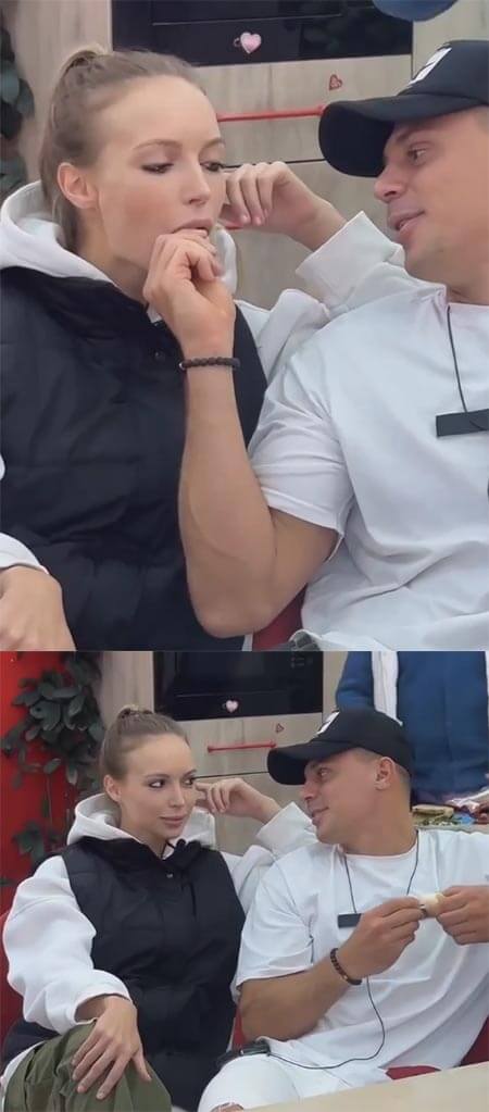 Фото Ивана Барзикова с новенькой участницей вконтакте