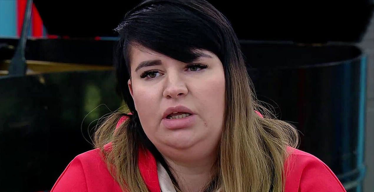 Лучше не знать, что удаляли Александре Черно в кабинете косметолога.