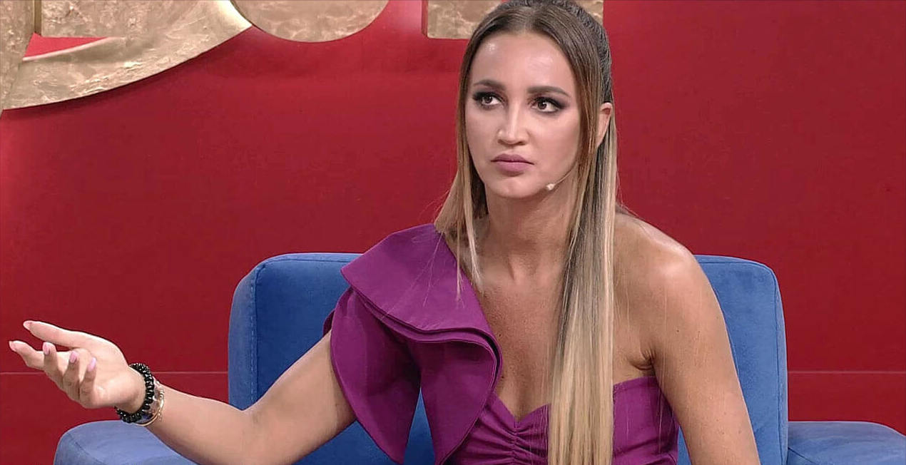 Ольга Бузова стонала на всю гримёрку.