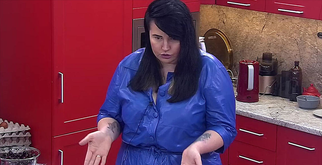 Чтобы заработать Александра Черно пошла на крайние меры.