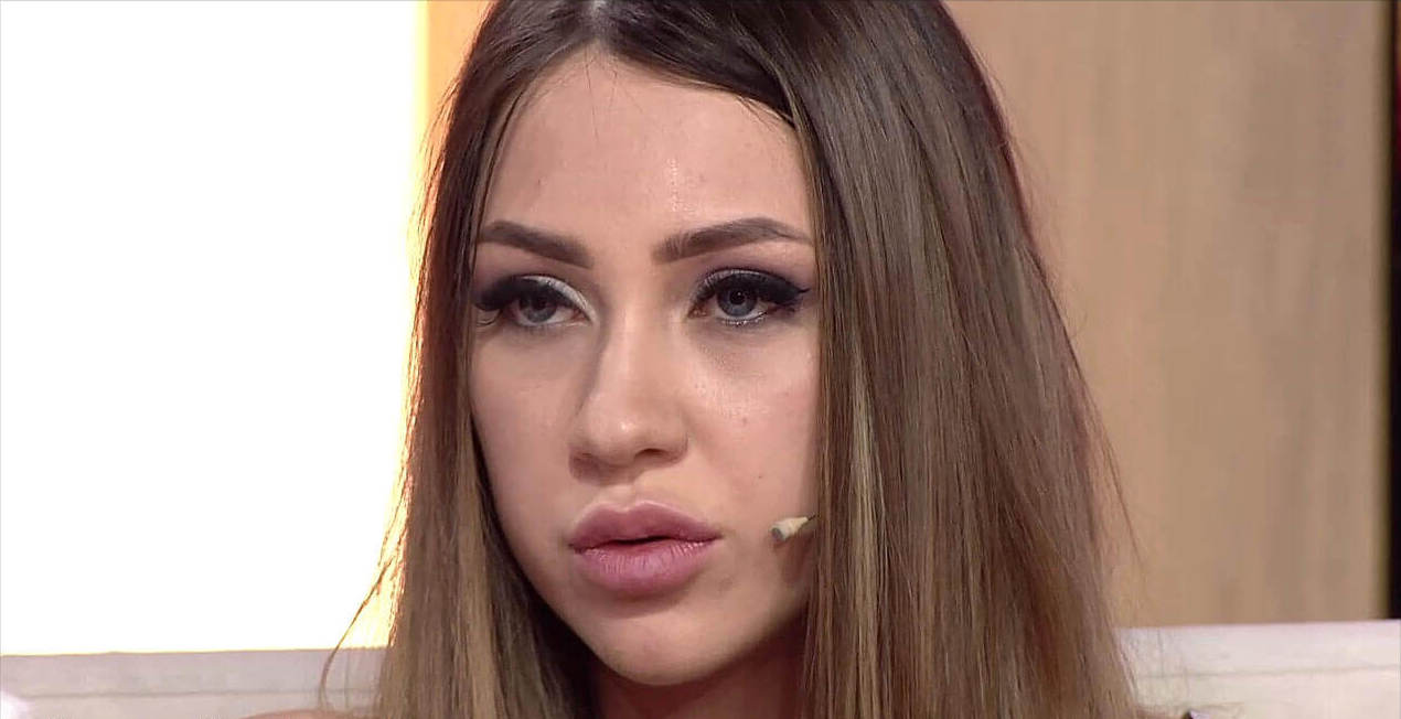 Алёна Савкина призналась, сколько набрала за 8 месяцев беременности.