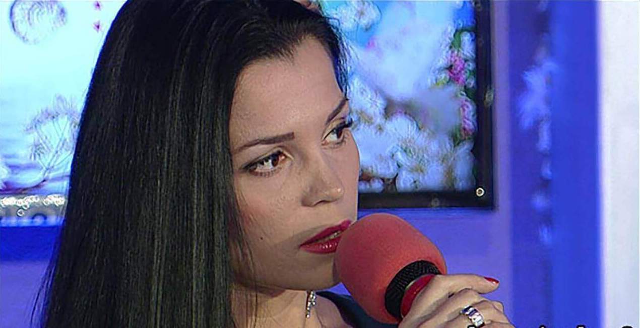 Юля Салибекова познакомила троих сыновей с их новым отцом  фото