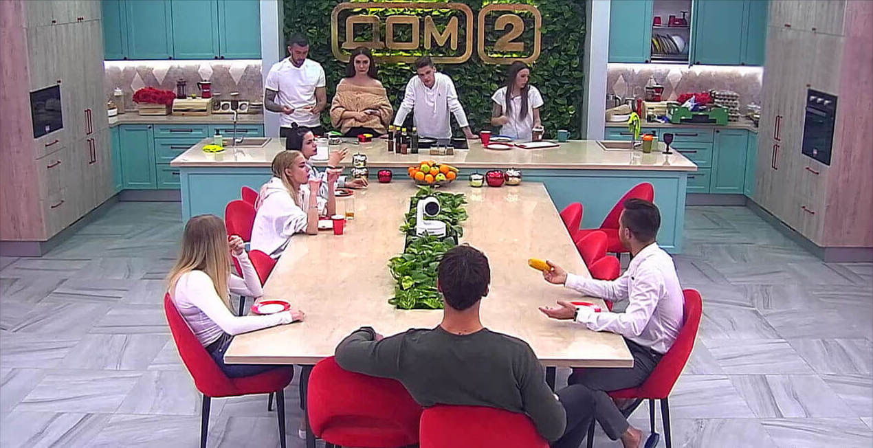 Новенькая участница прилюдно отреклась от своего ребёнка.