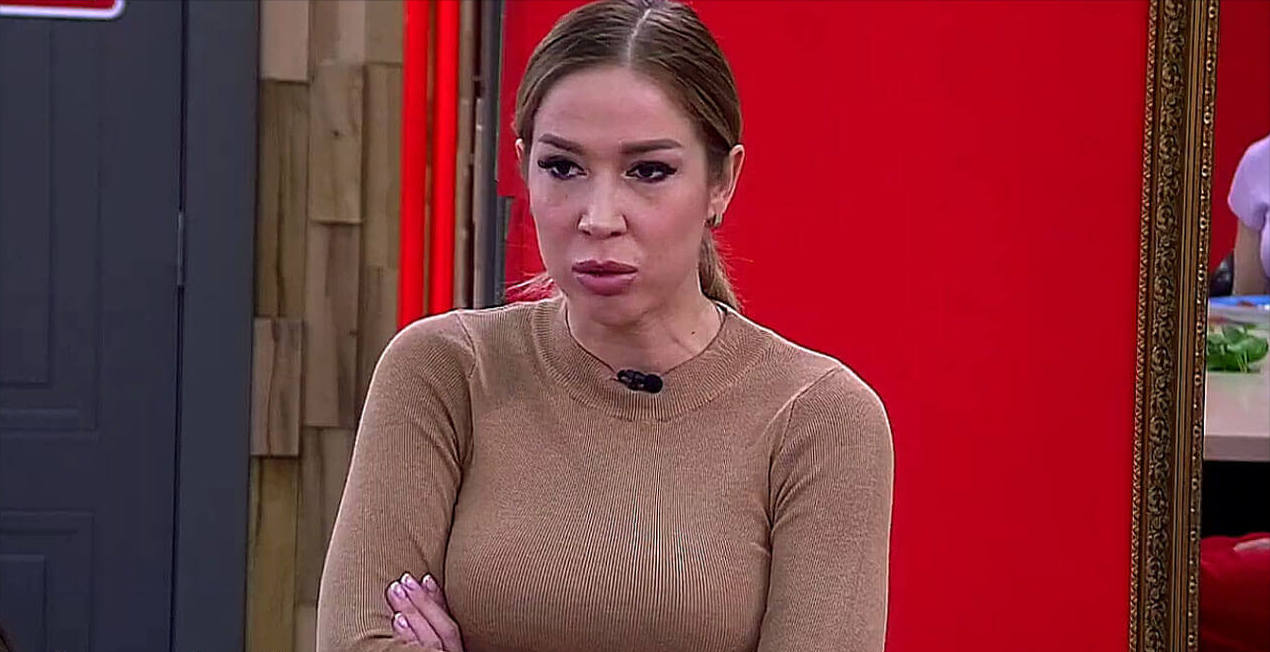 Еле отмазалась от полиции. Надежду Ермакову заподозрили в употреблении запрещенки.