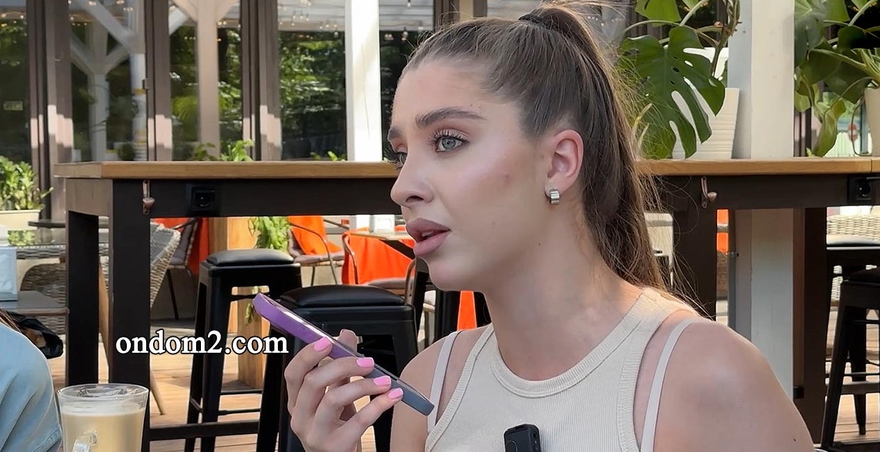 Мать Кати Квашниковой приехала спасать дочь.