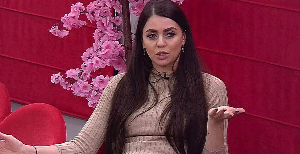 Ольга Рапунцель выложила доказательство прямо на сковородке.