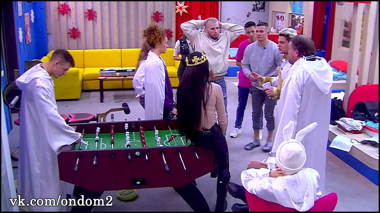 Волосы экс-участника «Дома-2» сожгли в салоне