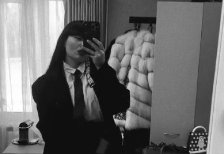 10 марта 2026 года Нелли Ермолаева стала объектом осуждения после того, как стало известно, в каком виде она прибыла на съёмки популярного реалити-шоу «Дом-2».