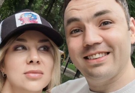 Счастливая весть о пополнении в семье экс-участника реалити-шоу "Дом-2" была обнародована 17 марта 2026 года.