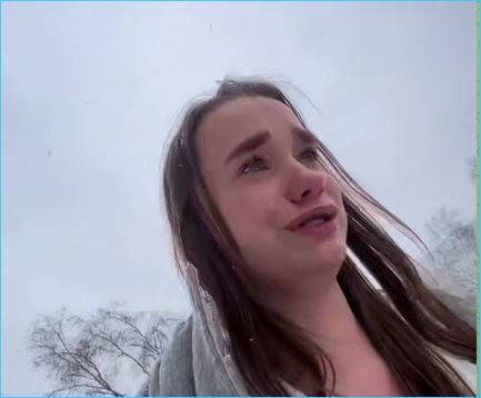 Необычное происшествие омрачило процесс создания сериала Яны Тырлышкиной, над которым она работает совместно с Никитой Гурандой и Сергеем Целковским.