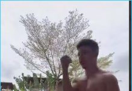 Никита Гуранда отметил свой двадцатый день рождения, принимая поздравления. К числу поздравивших присоединились не только его коллега по проекту Элина Рахимова и съемочная команда «Дома-2», но и родные. Особенно трогательно его поздравила мама Диана в соцсетях, выразив надежду на то, что сын вскоре найдет себе достойную спутницу жизни.