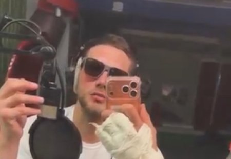 Находясь на проекте "Дом-2", Владимир Балан активно ищет новые способы самовыражения. После поэтических экспериментов он взялся за создание музыкальных композиций. Основная тема его творчества — предстоящая женитьба. В своем Telegram-канале участник анонсировал: "Сегодня выйдет трек о том, как Боба вновь предпримет попытку жениться".