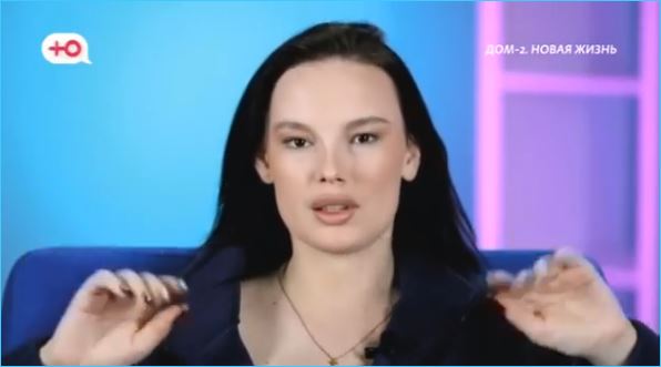 Свежее пополнение участников на проекте «Дом-2», среди которых оказались опытные Хорошевы и Кристина Лясковец, значительно усилило конкуренцию. Борьба развернулась как за пребывание на основной площадке, так и за возможность отправиться в Китай, где планируется запуск второго филиала реалити-шоу.