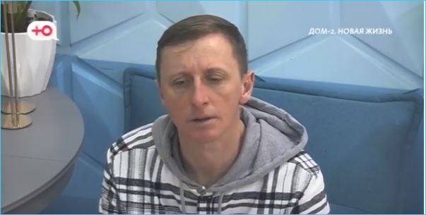 Реалити-шоу "Дом-2" в очередной раз продемонстрировало свою способность вдохновлять участников. Альберт Гракович, спустя два года после разлуки с Вероникой, вернулся на проект.