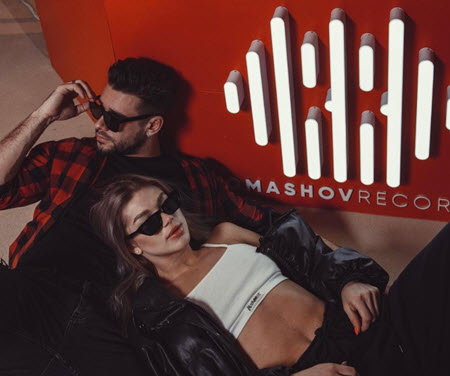 Евгений Ромашов открывает студию звукозаписи
