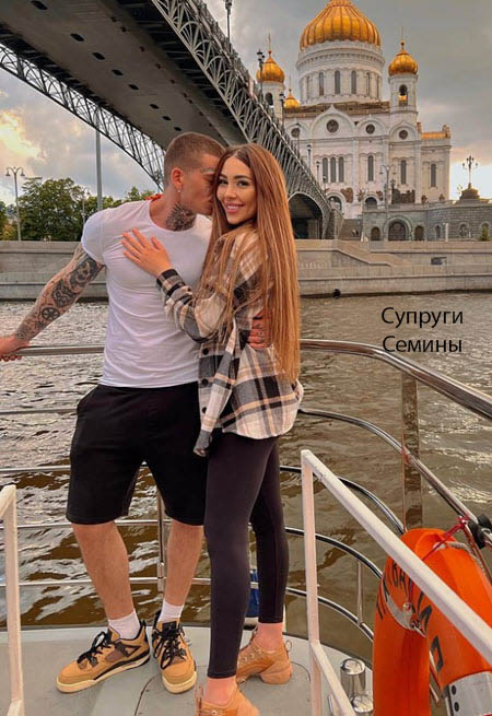 Свежие фото бывших участников проекта