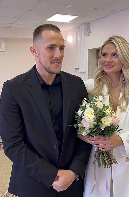 Анита Кобелева и Федор Стрелков поженились