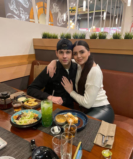 Ольга Рапунцель готовится к дню рождения дочери