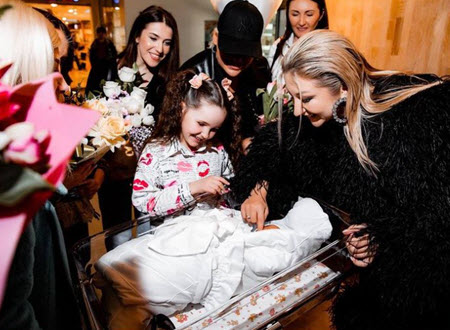 Маргарита Овсянникова – выписка из роддома