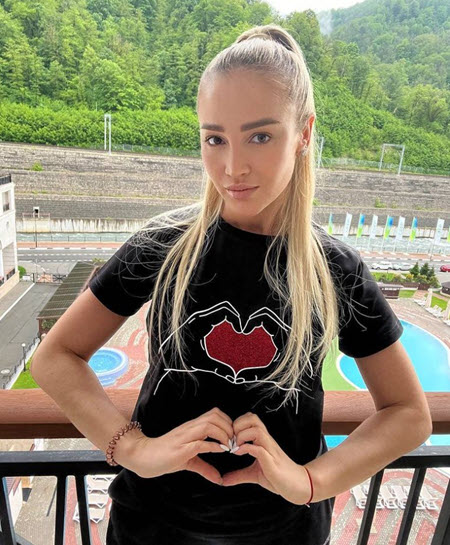Ольга Бузова позаимствовала чужую цитату, чем вызвала возмущение у жителей Татарстана