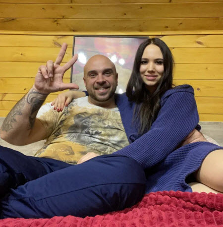 В паре Глеба Жемчугова и Насти Роинашвили любовь и взаимопонимание