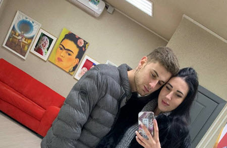 Друзья по универу считают, что Вика Фомская «поймала звезду»