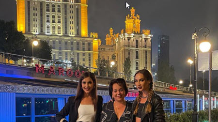 Ирина Бузова про отношения между своими дочерями Ольгой и Анной