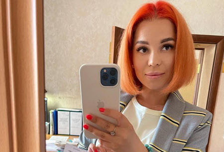 Юля и Тигран Салибековы получили свидетельство о разводе