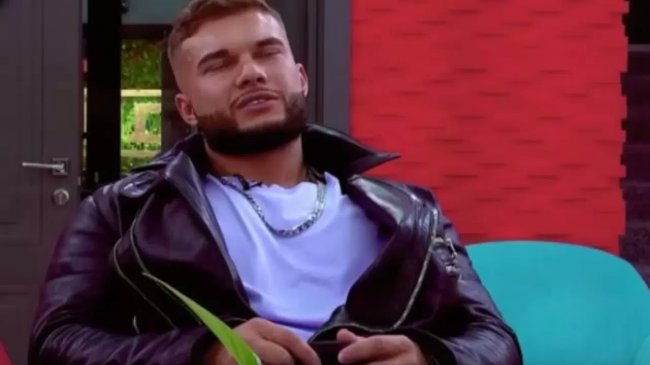 С кем изменяет Дмитрий Васильев?