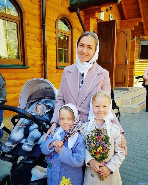 Мария Круглыхина сообщила, что не справилась бы с детьми без помощи своей мамы Мария Круглыхина сообщила, что не справилась бы с детьми без помощи своей мамы