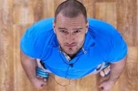 Одинокий бабник Алексей Самсонов