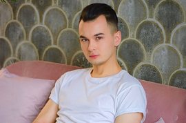 Антон Беккужев не достоин звания ведущего проекта Дом 2