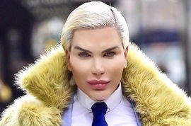 Бразильский Кен едет на Дом 2