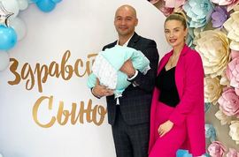 Кристина Черкасова провела экскурсию по роддому