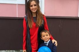 Маргарита Агибалова переживает за успеваемость сына первоклассника