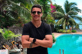 Олег Бурханов любит взрослых женщин