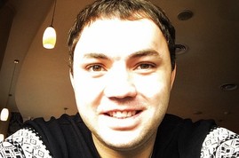 Саша Гобозов нашел стабильную работу и вернулся к семье!