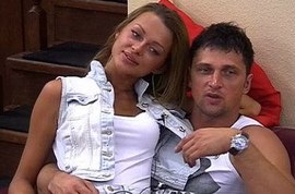 Саша Скородумова продала свою песню Анжелике Варум