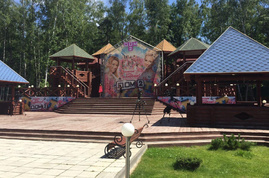 Съемочную площадку в Летовой роще начали сносить