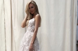 Юлия Щаулина вновь присматривает себе свадебное платье